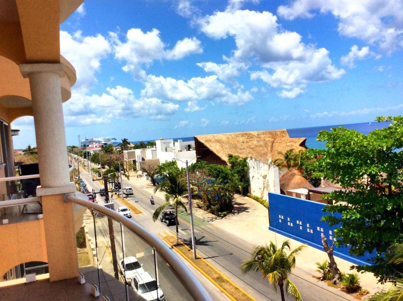 Ave Fenix And Hotel 4*